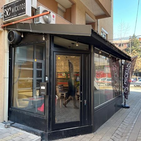 Mickitos Urban Hostel Skopje Zewnętrze zdjęcie